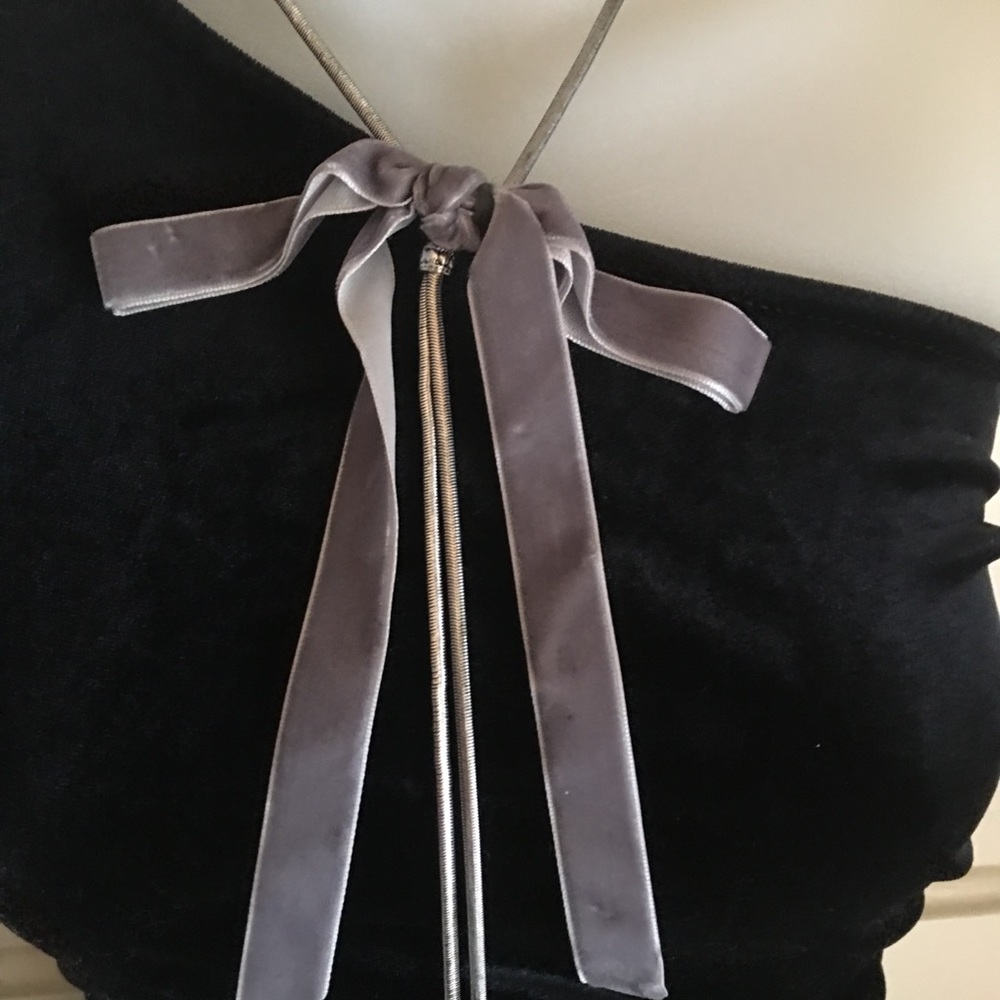 Free people velvet bow necklace